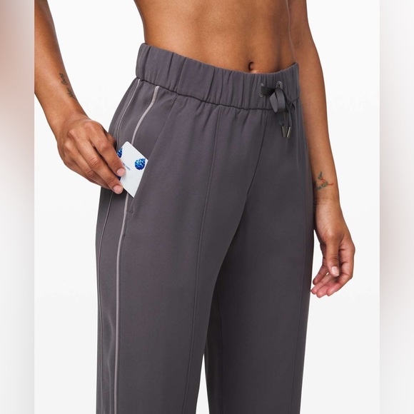 Lululemon On the Right Track Pant - Picture 3 of 6